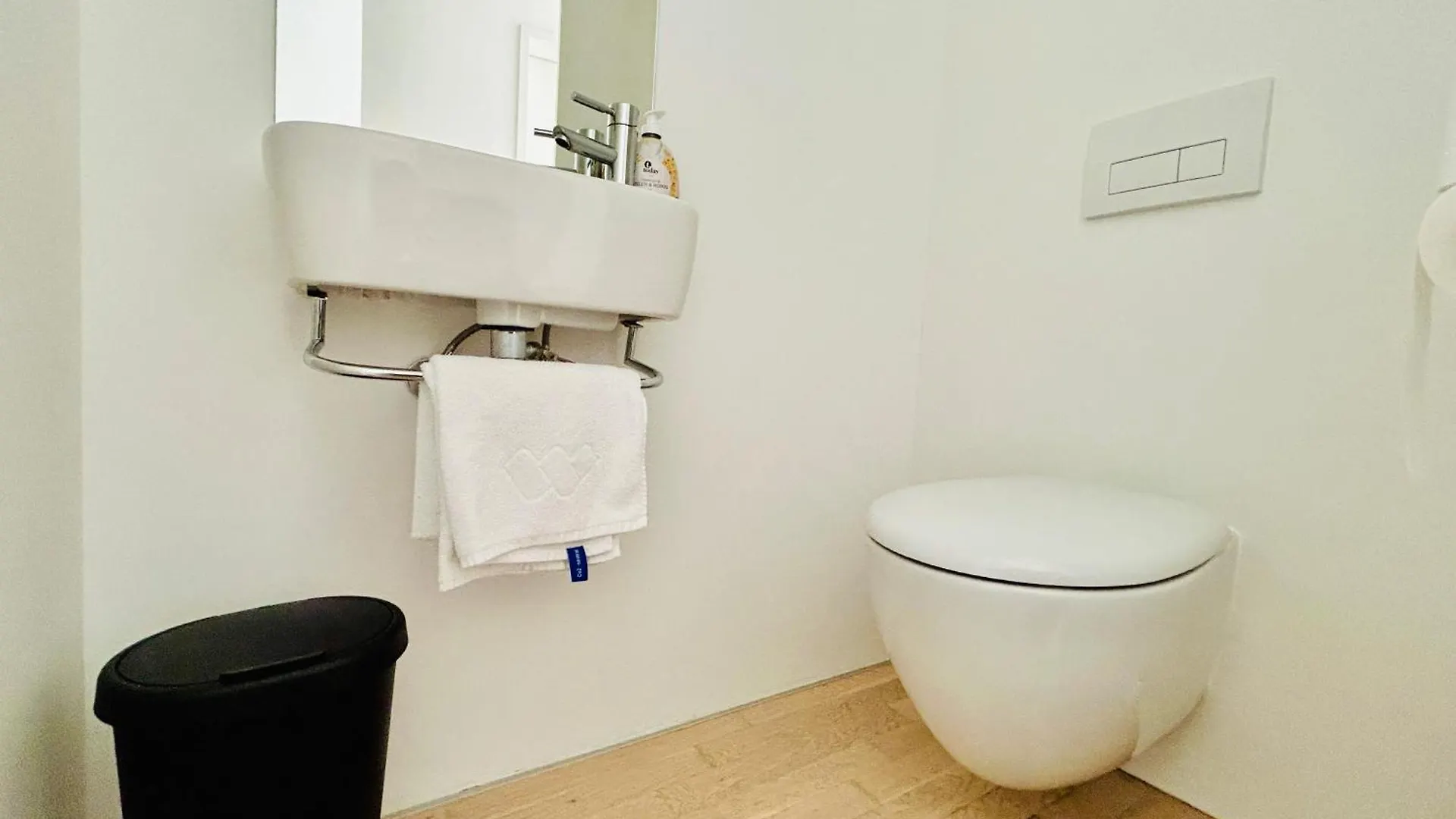 Premium 4 Bedroom Penthouse - Free Parking Vienna Austria