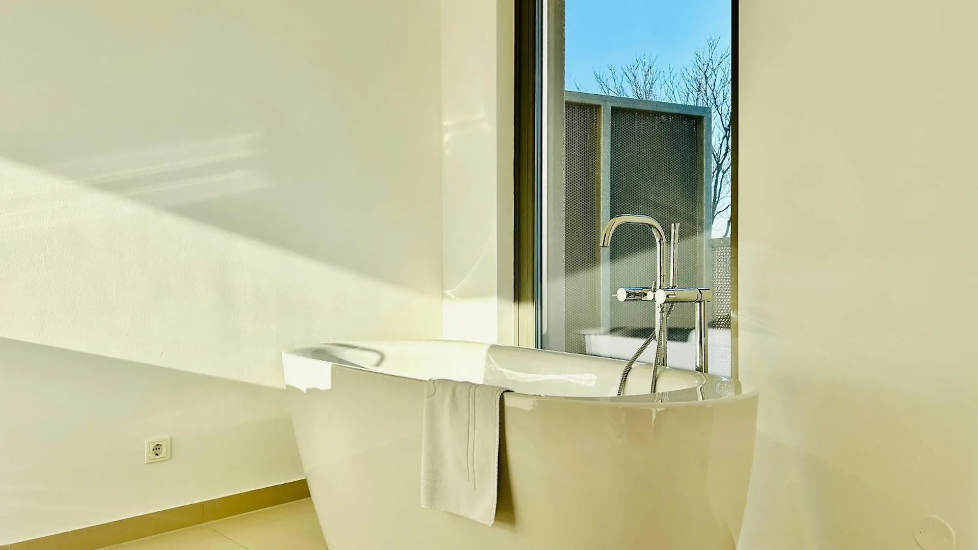 Premium 4 Bedroom Penthouse - Free Parking Vienna